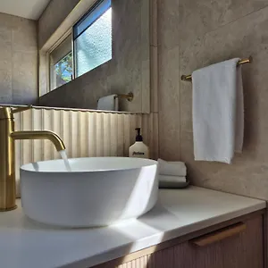 https://noosa-sun-motel.queenslandhotels.net